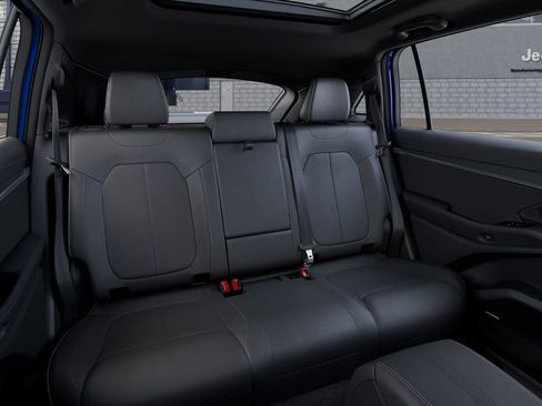 Used 2025 Jeep Wagoneer S Limited image 15