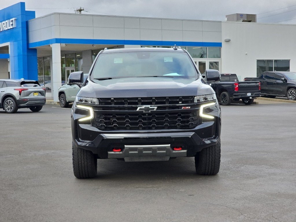 Certified 2023 Chevrolet Suburban Z71 w/ Z71 Off-Road Package AWD/4WD image 3