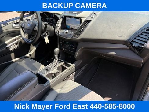Used 2017 Ford Escape SE w/ Equipment Group 201A FWD image 13