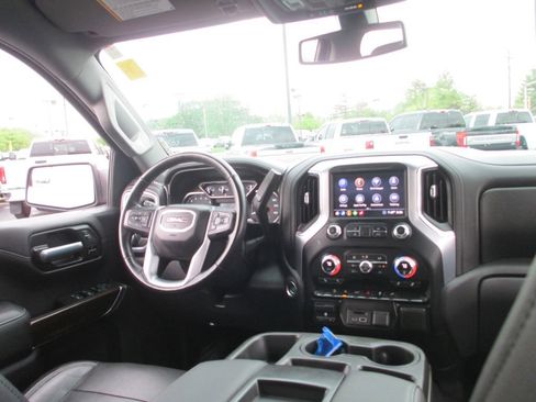 Used 2020 GMC Sierra 1500 SLT w/ X31 Off-Road Package image 25