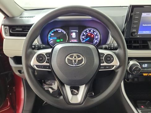 Used 2021 Toyota RAV4 XLE AWD/4WD image 26