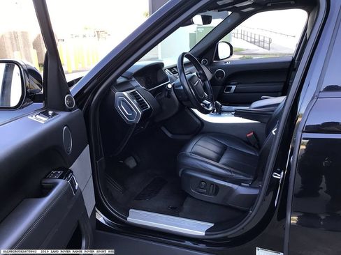 Used 2019 Land Rover Range Rover Sport HSE AWD/4WD image 8