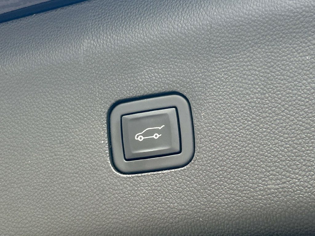 Used 2023 Buick Enclave Premium w/ LPO, Floor Liner Package FWD image 16
