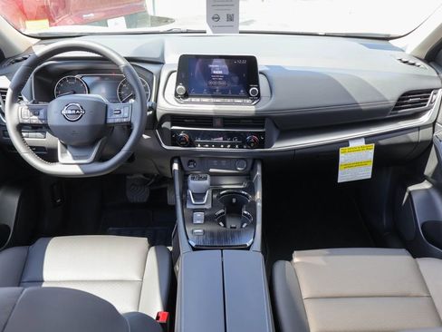 New 2026 Nissan Rogue Dark Armor image 6