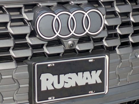 Used 2025 Audi Q5 Premium w/ Convenience Package image 26