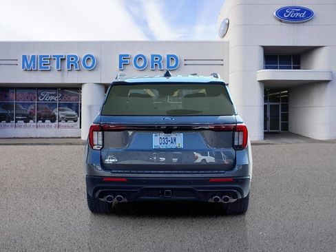 Used 2025 Ford Explorer ST AWD/4WD image 4