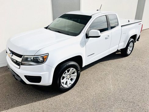 Used 2020 Chevrolet Colorado LT w/ Safety Package image 19