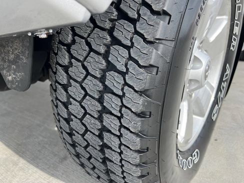 Used 2014 Toyota Tacoma 4x4 Double Cab w/ TRD Sport Package image 33