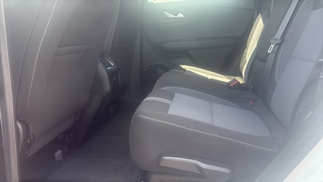 Used 2025 Chevrolet Blazer LT FWD image 24