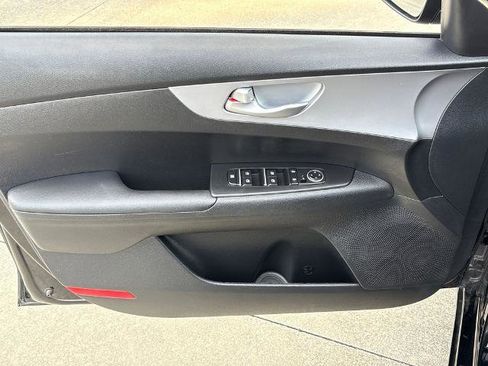 Used 2024 Kia Forte LXS image 15