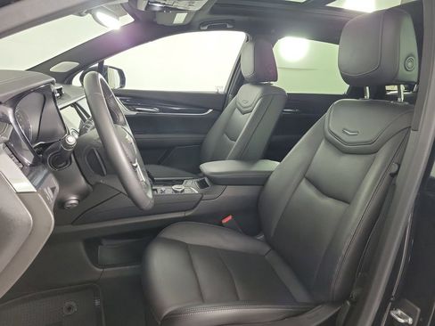 Certified 2023 Cadillac XT5 Premium Luxury AWD/4WD image 17