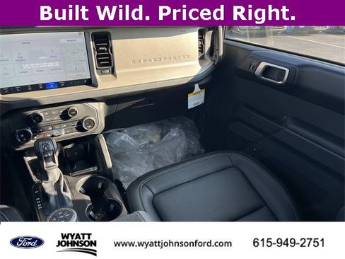 New 2025 Ford Bronco Outer Banks w/ Sasquatch Package image 13