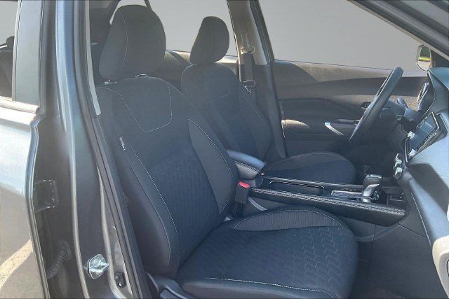 Used 2024 Nissan Kicks SV FWD image 26