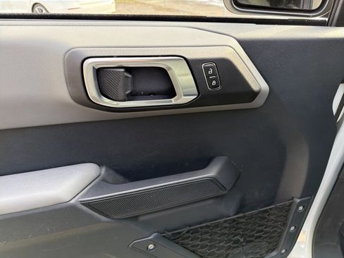 Used 2023 Ford Bronco Big Bend image 15