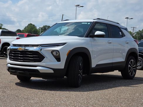 New 2026 Chevrolet TrailBlazer LT w/ Convenience Package AWD/4WD image 14