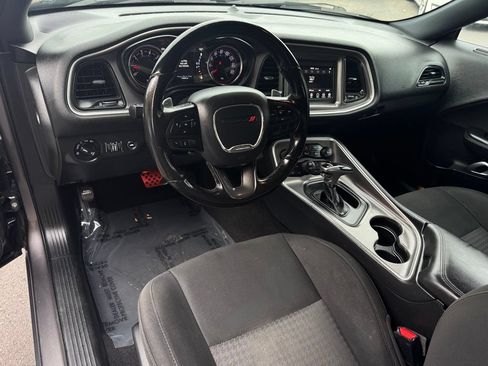 Used 2020 Dodge Challenger R/T RWD image 10