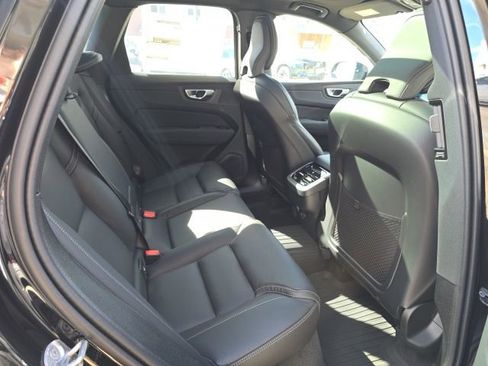 New 2026 Volvo XC60 B5 Ultra w/ Climate Package AWD/4WD image 16