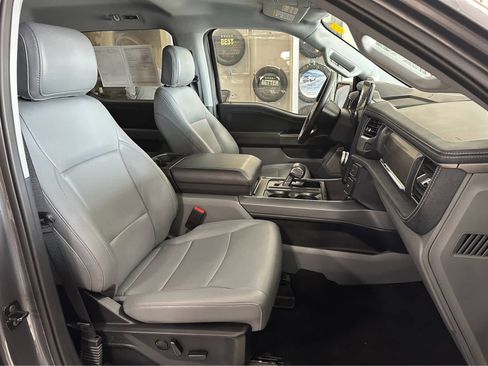 Used 2025 Ford F150 Lightning Flash AWD/4WD image 40