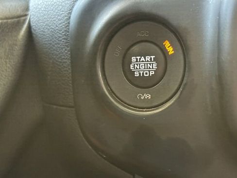 Used 2021 Jeep Wrangler Sport AWD/4WD image 23