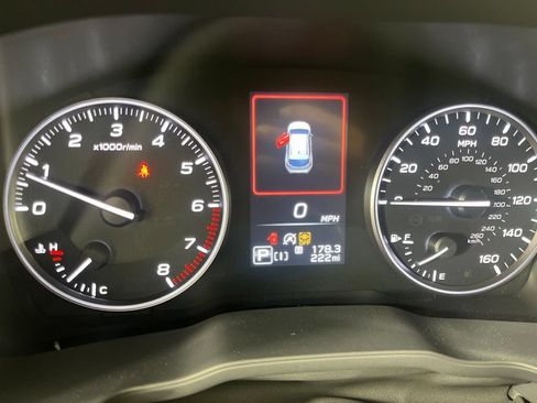 Used 2026 Subaru Crosstrek 2.5i Limited AWD/4WD image 31