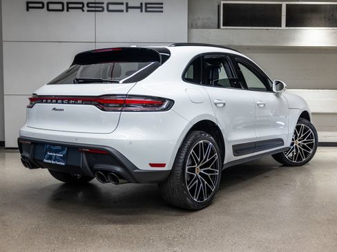 Certified 2026 Porsche Macan AWD/4WD image 8