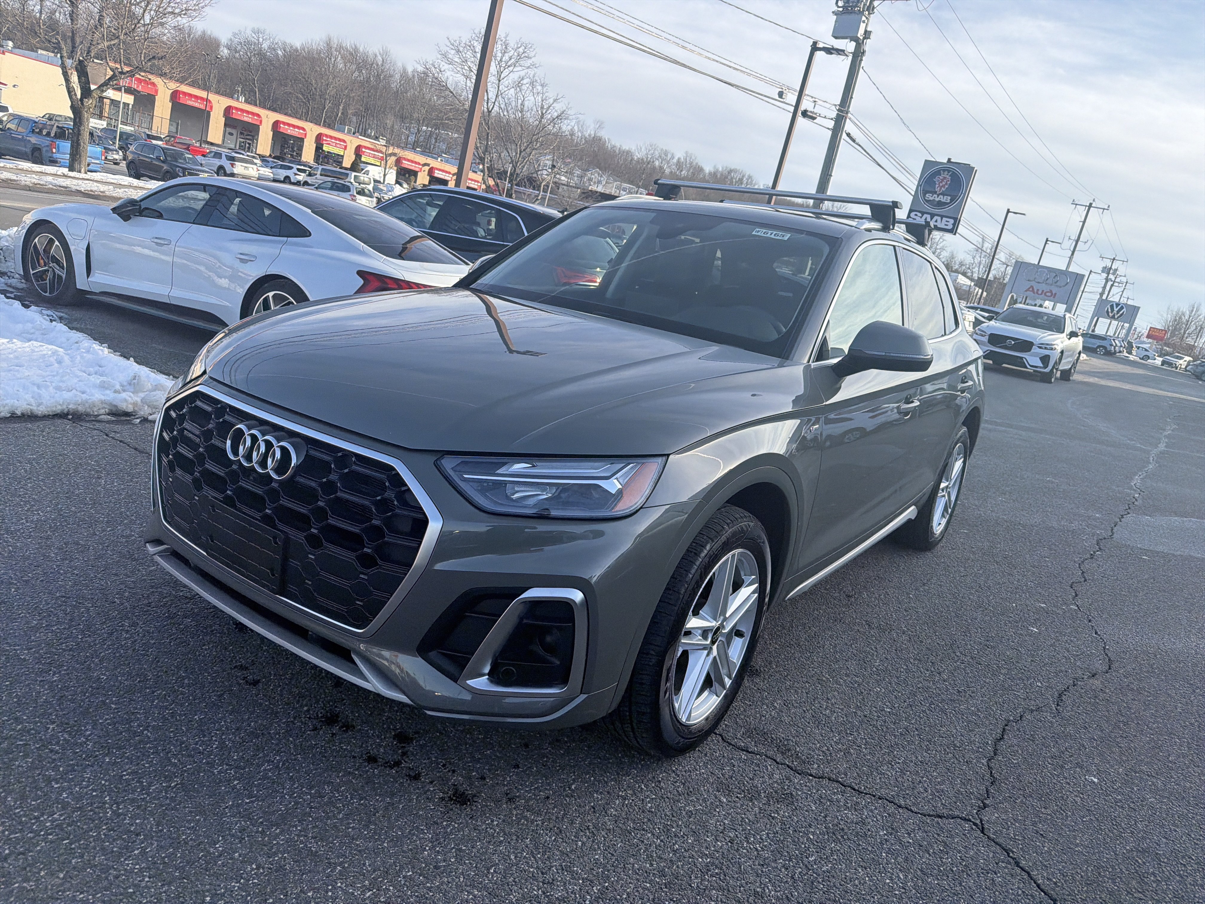 Certified 2023 Audi Q5 e Premium Plus w/ Premium Plus Package AWD/4WD image 3