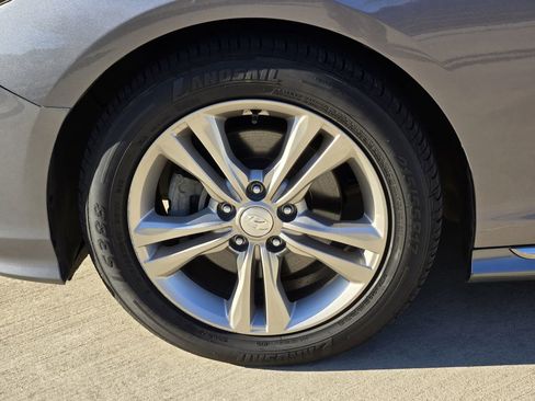 Used 2018 Hyundai Sonata Sport w/ Cargo Package FWD image 7