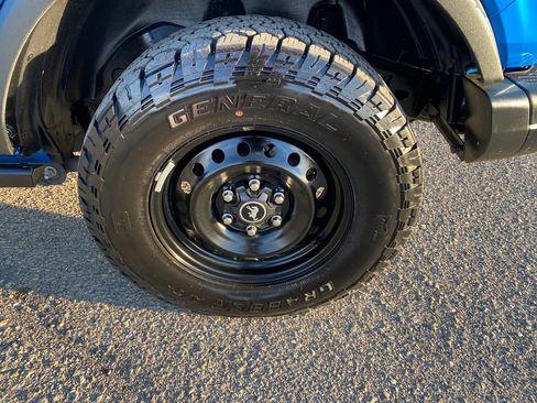 Used 2023 Ford Bronco Black Diamond image 32