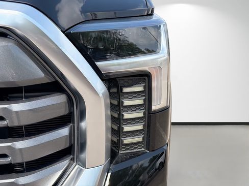 Used 2024 Toyota Tundra Limited w/ Power Package image 9