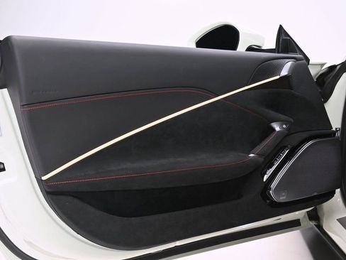 Used 2024 Ferrari Roma RWD image 18