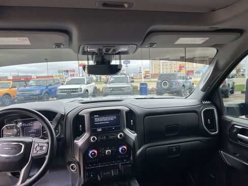 Used 2021 GMC Sierra 3500 Denali w/ Denali Ultimate Package image 23