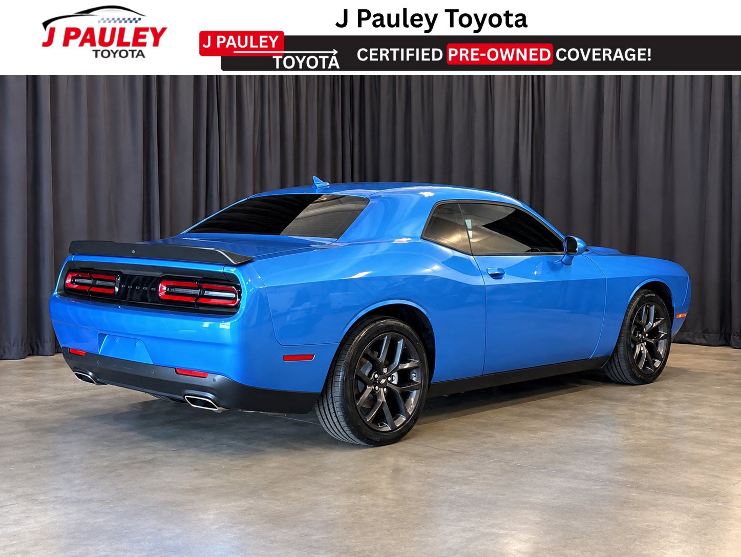 Used 2023 Dodge Challenger SXT w/ Plus Package RWD image 3