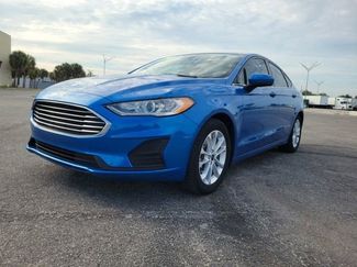Used 2019 Ford Fusion SE FWD video 2