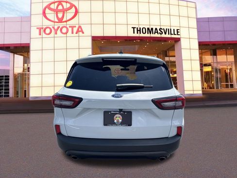 Used 2025 Ford Escape ST-Line Select AWD/4WD image 6