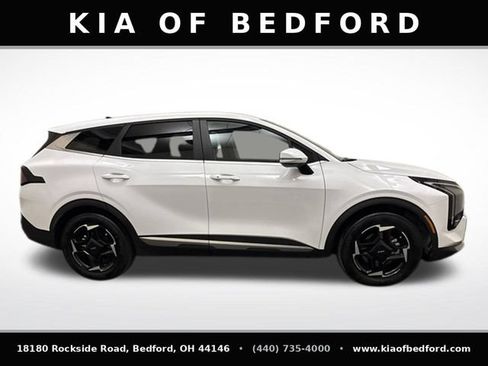 Certified 2026 Kia Sportage EX FWD image 4