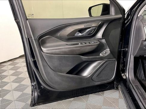 Used 2020 GMC Terrain SLT w/ Preferred Package FWD image 24
