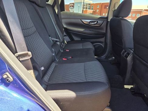 Used 2018 Nissan Rogue SV AWD/4WD image 38