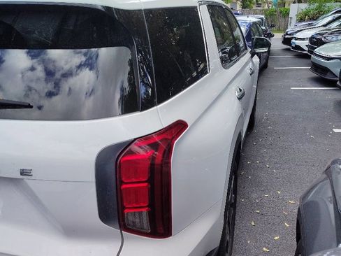 Used 2025 Hyundai Palisade Limited image 5