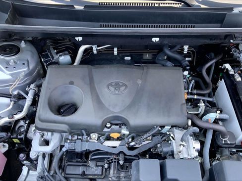Used 2024 Toyota RAV4 XLE FWD image 30
