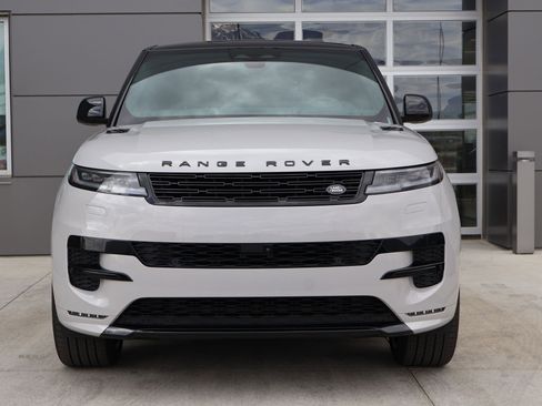New 2026 Land Rover Range Rover Sport Dynamic SE AWD/4WD image 2