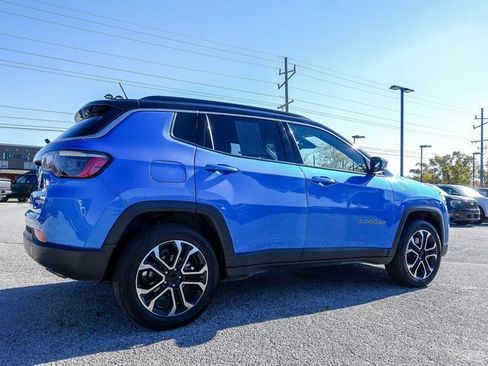 Used 2023 Jeep Compass Limited image 11