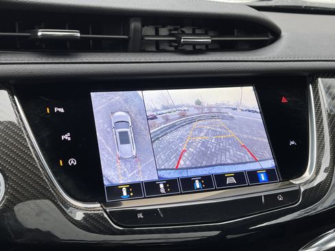 Used 2023 Cadillac XT6 Sport w/ Technology Package image 33