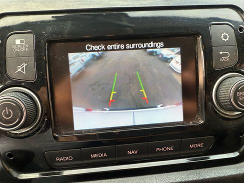 Used 2018 RAM ProMaster 1500 w/ Premium Appearance Group image 26