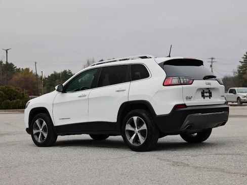 Used 2019 Jeep Cherokee Limited image 3