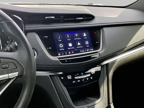 Used 2023 Cadillac XT6 Luxury FWD image 7