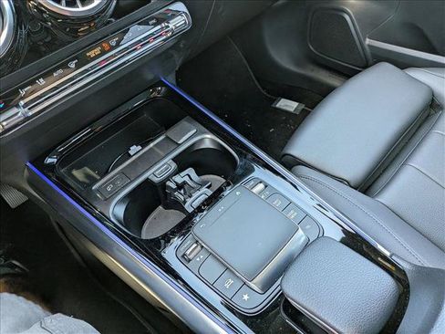 Used 2023 Mercedes-Benz GLA 250 image 11