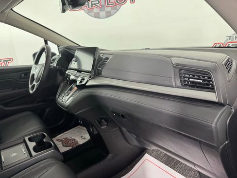 Used 2025 Honda Odyssey EX-L image 12