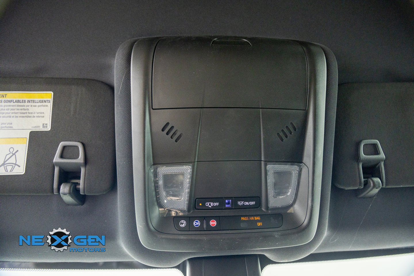 Used 2022 Chevrolet Equinox RS w/ LPO, Floor Liner Package FWD image 23
