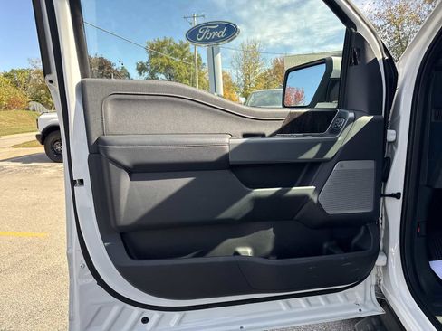 Used 2022 Ford F150 Lightning Lariat w/ Tow Technology Package image 20