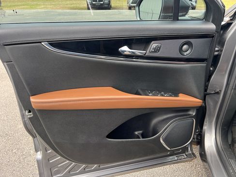 Certified 2022 Lincoln Nautilus Reserve w/ Equipment Group 201A image 28